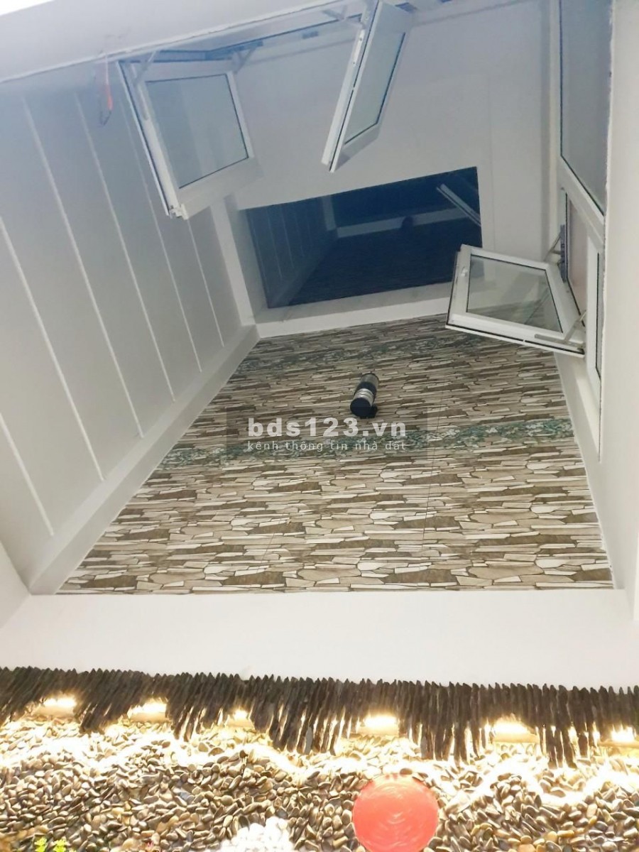 Siêu Hiếm Nhà Gò Vấp HXH, 5 tầng, diện tích sử dụng 80m2, Khu Phân Lô, Đẹp Lung Linh.