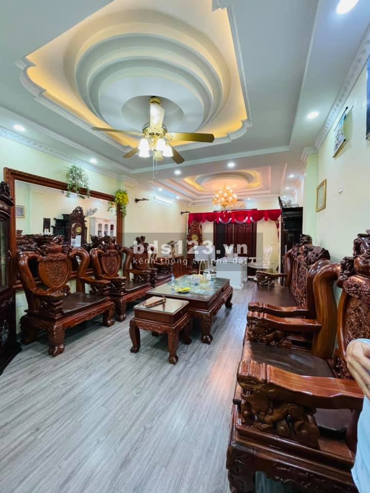 Bán nhà Phan Đình Giót Hà Đông, 2 mặt phố kinh doanh, diện tích 100m2, giá bán 11 Tỷ