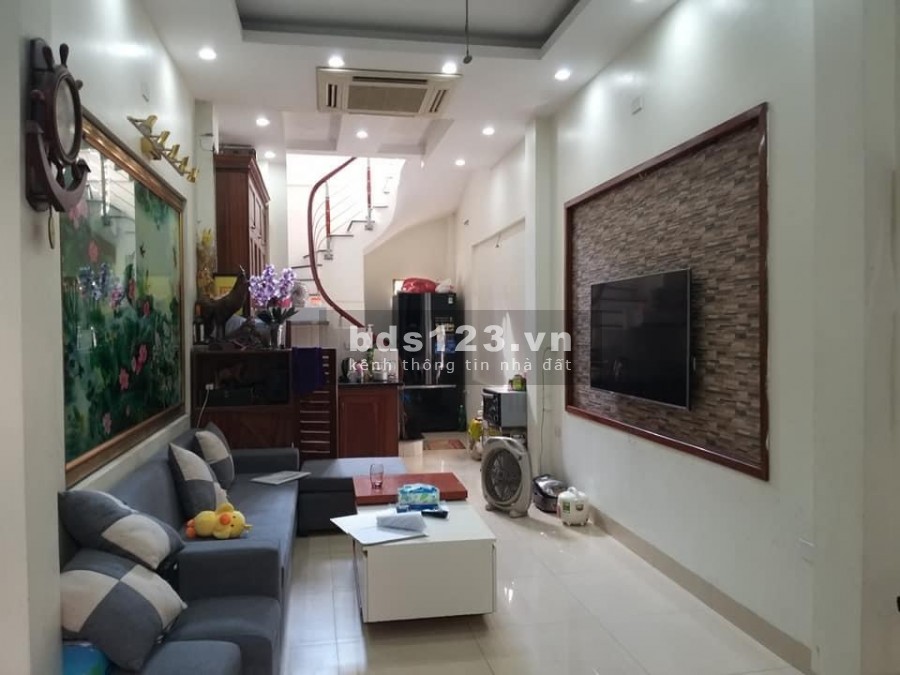 Bán nhà nguyên căn siêu phẩm nhà Mỹ Đình, thiết kế hiện đại, ở ngay, diện tích 37m2, nhỉnh 3 tỷ