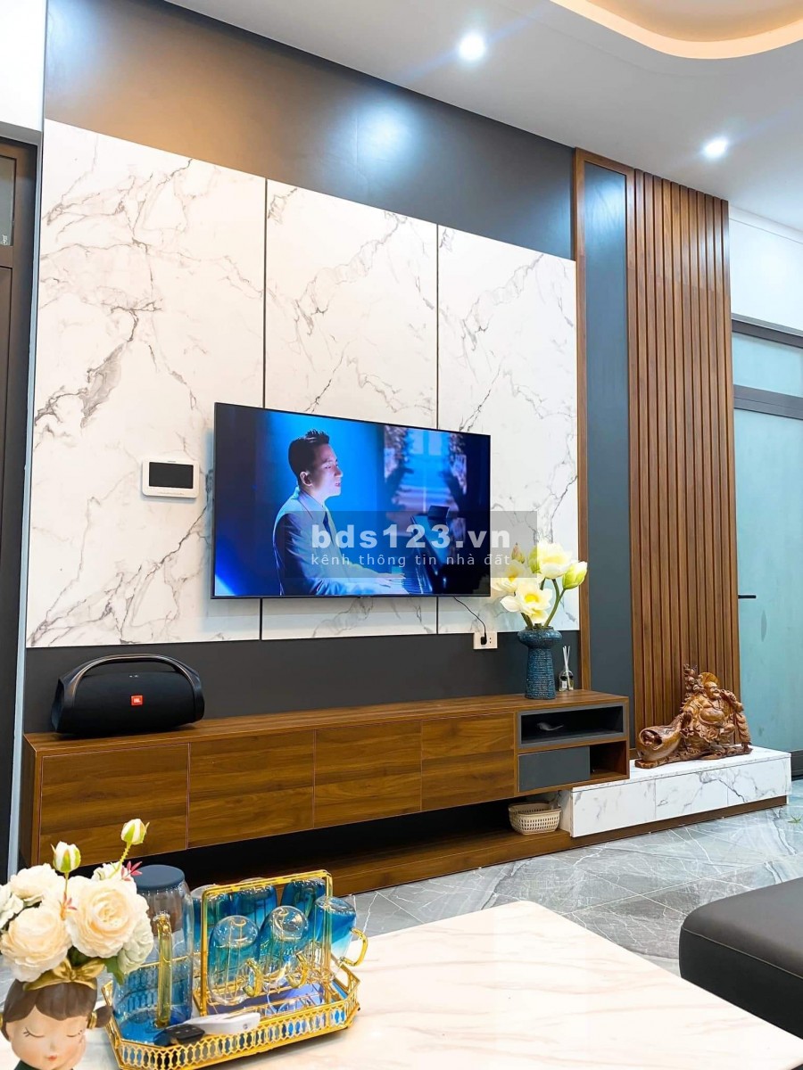 Bán nhà Lương Khánh Thiện, mặt thoáng vĩnh viễn, diện tích 35m2, 5 tầng, giá bán 3.5 tỷ