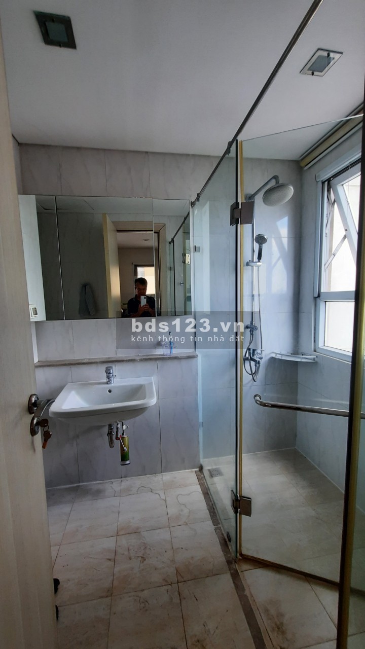 Cho thuê chung cư Golden Palace Mễ Trì, 2PN, 88m2, full đồ, 13 triệu. LH 0912974611