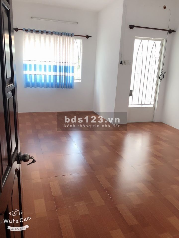 Bán nhà Nguyễn Thượng Hiền, sát vách Bình Thạnh, diện tích 43m2 giá bán chỉ 4.5 tỷ