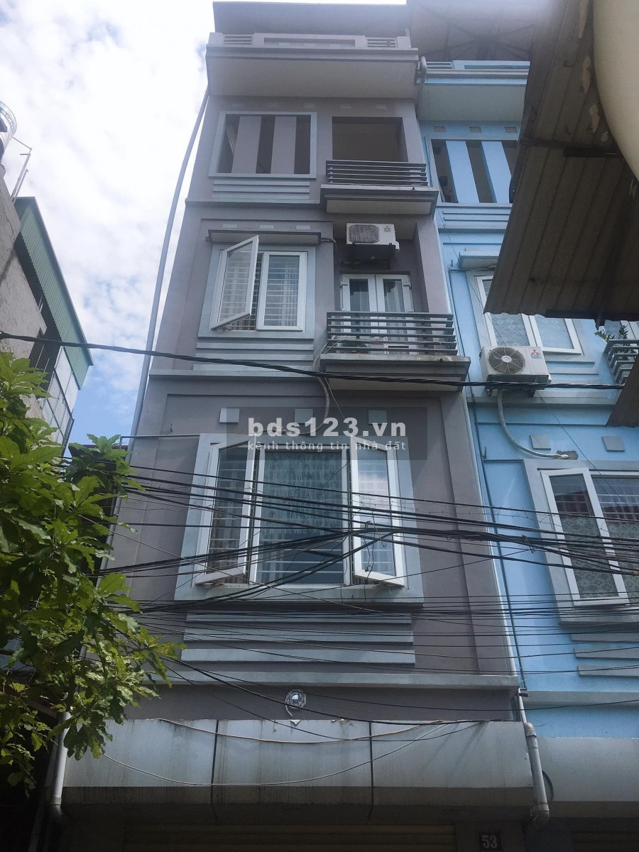 Ngõ 43 Cổ Nhuế - Từ Liêm thiết kế hiện đại 5 tầng diện tích 40m2 ô tô vào nhà, giá 4.2 tỷ