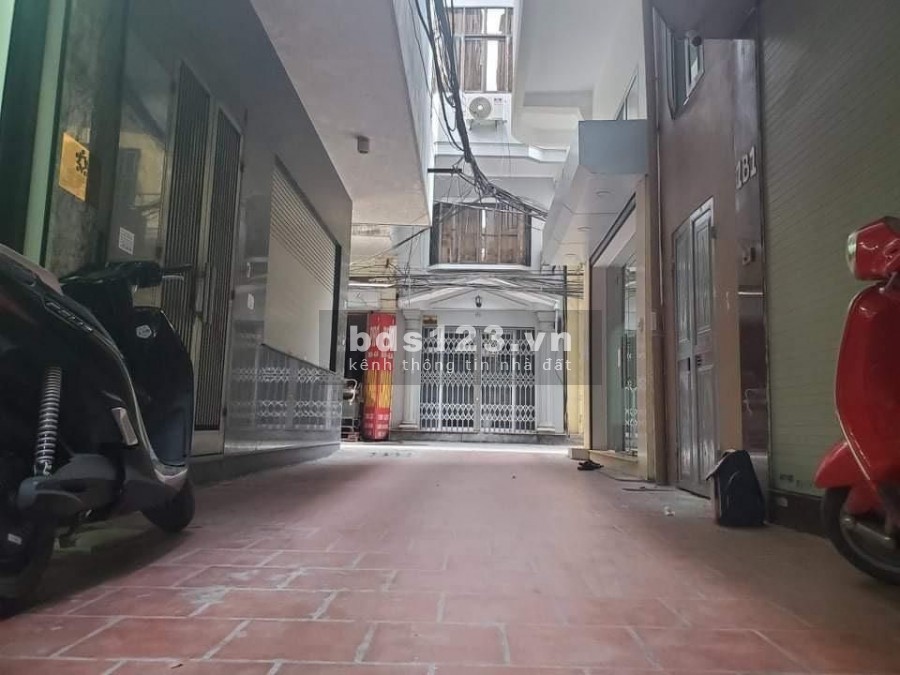 Cần bán nhà riêng diện tích 40m2, 4 tầng kiên cố, giá 4.25 tỷ đường Láng, ngã tư Sở, Đống Đa