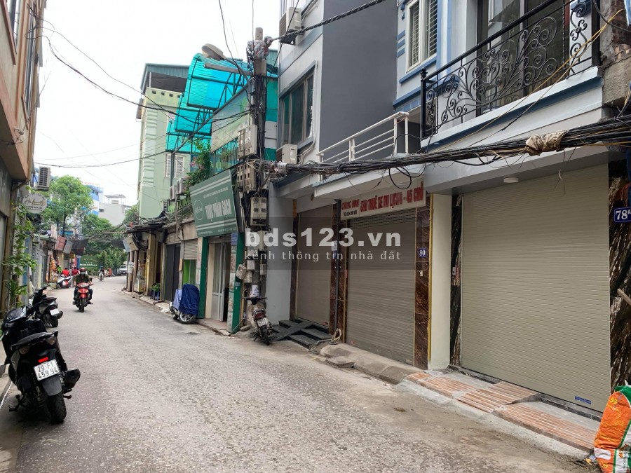Nhỉnh 8 tỷ có thửa đất mặt tiền rộng ô tô vào, phố Bát Khối, Quận Long Biên, diện tích 122m2