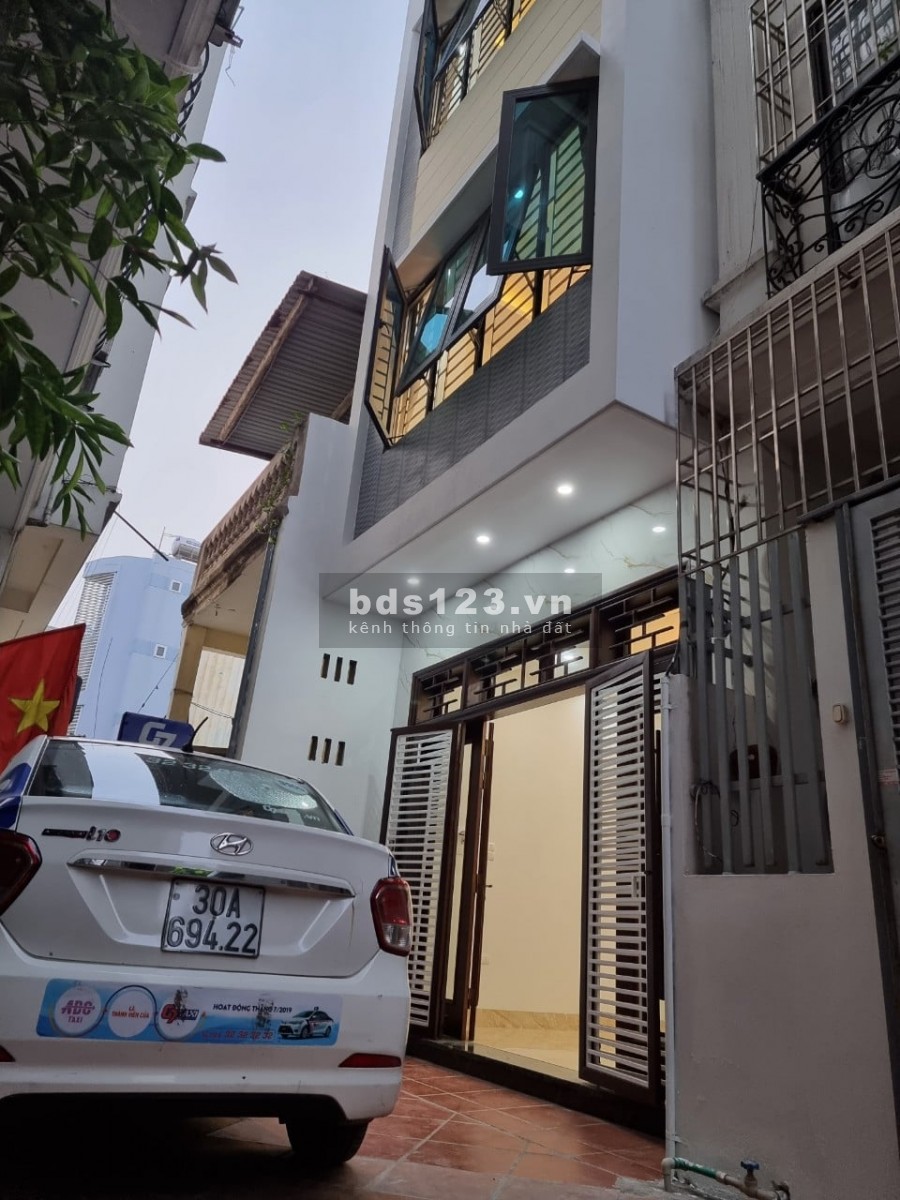 Bán nhà Siêu Rẻ Ngọc Thụy, diện tích sử dụng 41m2, giá bán 4.23 tỷ, lh 0988465746