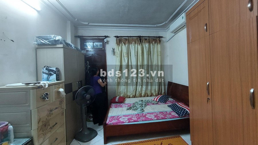 Chính chủ bán nhà Bạch Mai Hai Bà Trưng view thoáng ngõ rộng 5 tầngx25m giá 2,5 tỉ