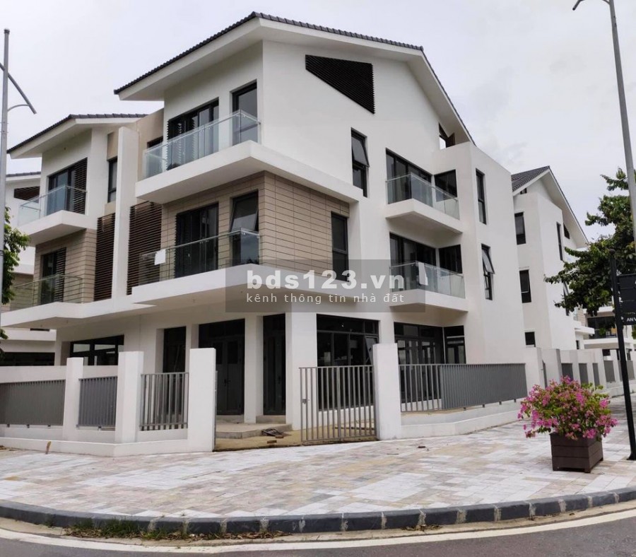 Biệt thự Sol Lake Villas Nam Cường, nhìn thẳng công viên, giá bán suất ngoại giao 11 tỷ