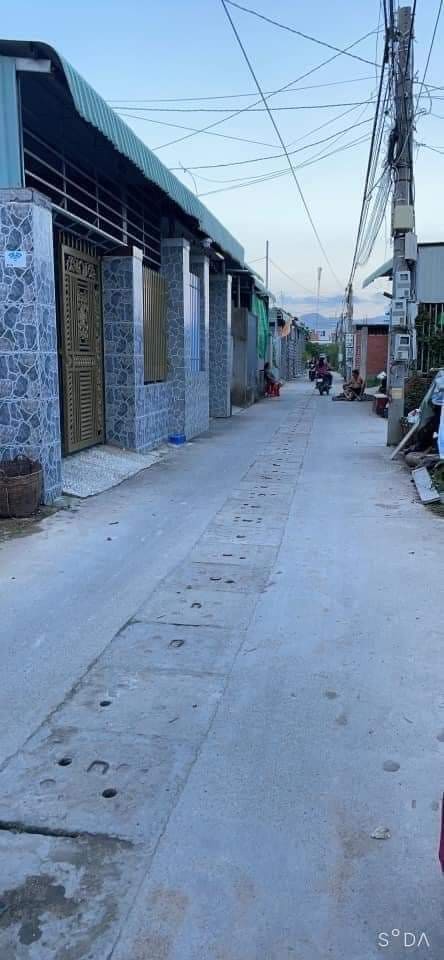 Chính chủ cần bán lô đất Phước Lâm gần nhà thờ giá bán nhanh 2.1 tỷ, lh 0785352352