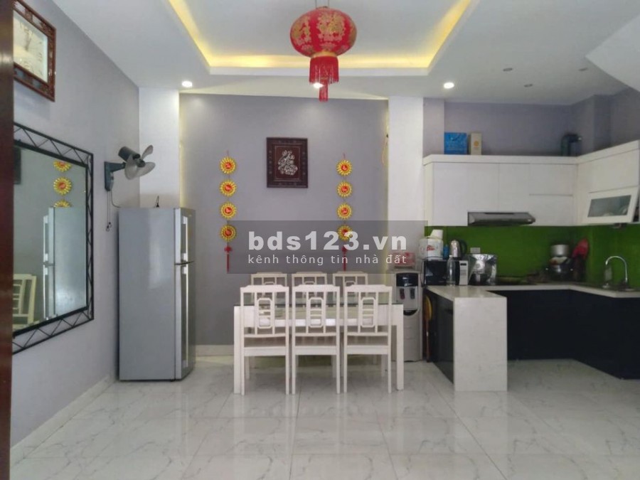 Cần bán gấp nhà Hoàng Ngân lô góc diện tích sử dụng 37m2, 5 tầng, giá bán 3.1 tỷ