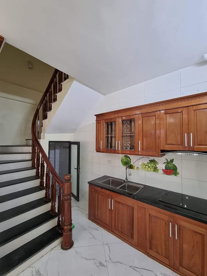 Bán nhà ngõ 62 Phùng Khoang, Thanh Xuân 50Mx5T 12P cho thuê 30tr/tháng 4.98 tỷ 0902224679