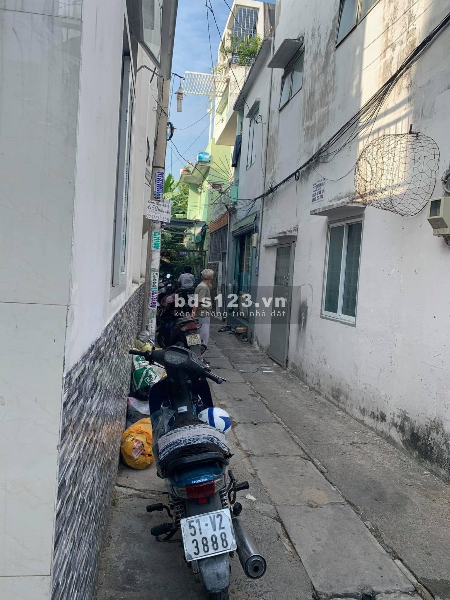 Bán nhà Nguyễn Văn Công lô góc, xe hơi ngủ trong nhà thông số đẹp, dt 54m2 giá 5.45 tỷ