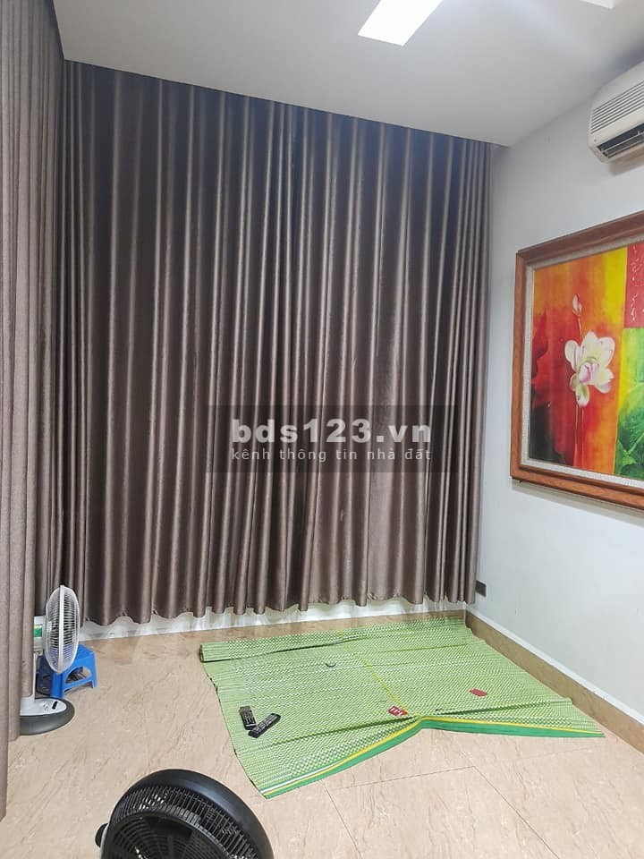 Bán nhà ô tô dừng đỗ nhỉnh 4 tỷ, nhà nguyên căn Lương Khánh Thiên, giá 4.65 tỷ, thương lượng