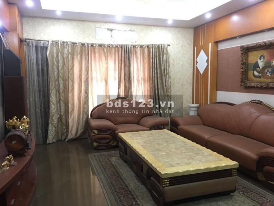 Bán nhà phố Trần Thái Tông, dt 52m, 5 tầng, giá 6 tỷ, ô tô đỗ cửa, giá 6 tỷ, thương lượng