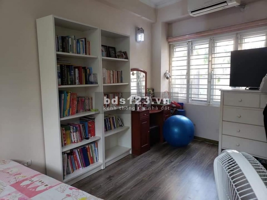 Bán Nhà Tam Trinh diện tích sử dụng 30m2, đúc kiên cố 5 tầng, mặt tiền 6.5m, giá bán 2.65 tỷ