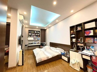 Bán nhà Đường Láng, Đống Đa, 55m2, MT4.2m, ngõ rộng, giá covid, 3.8 tỷ