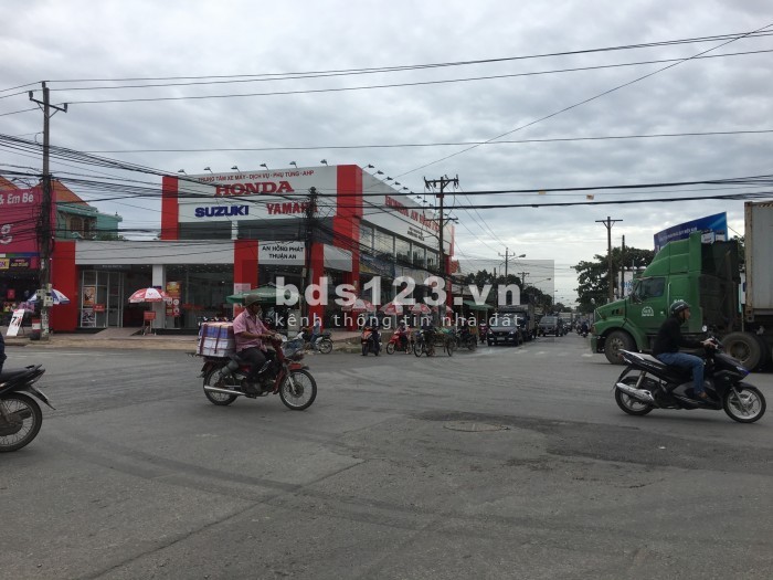 Thanh lý 5 lô đất mặt tiền DT749 Giá Cực Sốc diện tích sử dụng 100m2, tiện ích đầy đủ