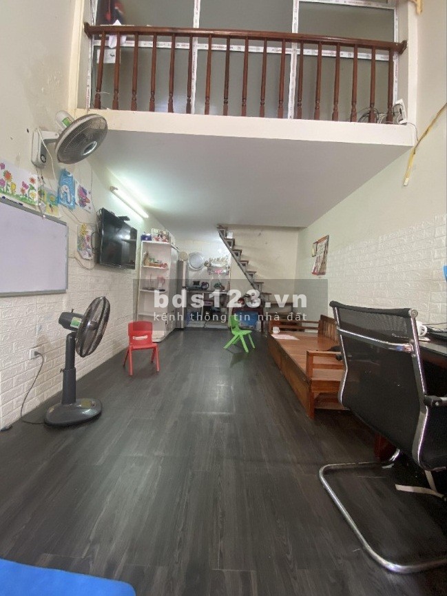 Siêu hiếm bán nhà cấp 4 phố Quang trung, vài bước ra phố, 31m2, 1.88 tỷ.