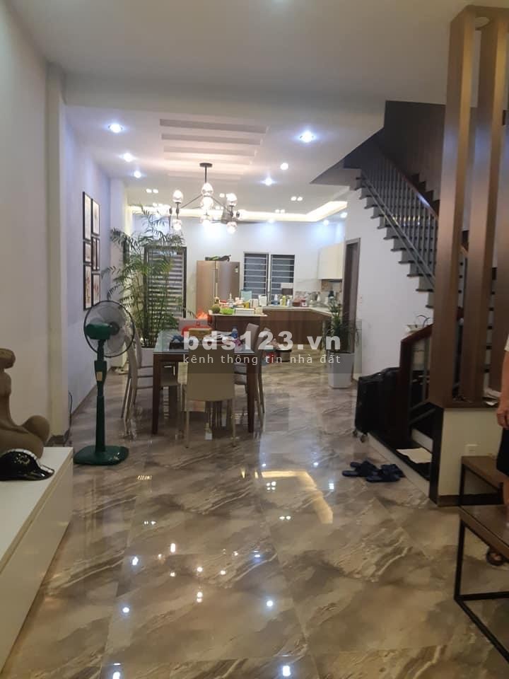 Cần Bán Gấp Nhà Ngọc Khánh khu phân lô cán bộ cấp cao ô tô tránh giá bán 16 tỷ