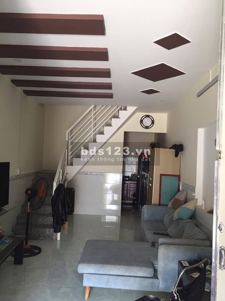 Bán nhà Quận 3 diện tích sử dụng 35m2 ô tô, dưới 100 triệu/m2 liên hệ 0799149230