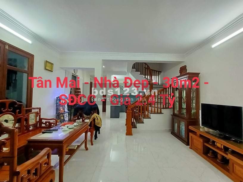 Bán nhà Tân Mai, gần phố Nguyễn Chính, ngõ thông, diện tích 30m2, 3 tầng giá bán 2.4 tỷ, lhcc