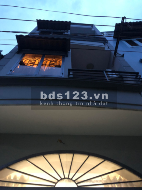 Tôi muốn bán nhà 3 tầng nhỏ xinh, đường Đỗ Nhuận, Quận Tân Phú, đúc bê tông cốt thép
