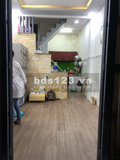 Tôi muốn bán nhà 3 tầng nhỏ xinh, đường Đỗ Nhuận, Quận Tân Phú, đúc bê tông cốt thép