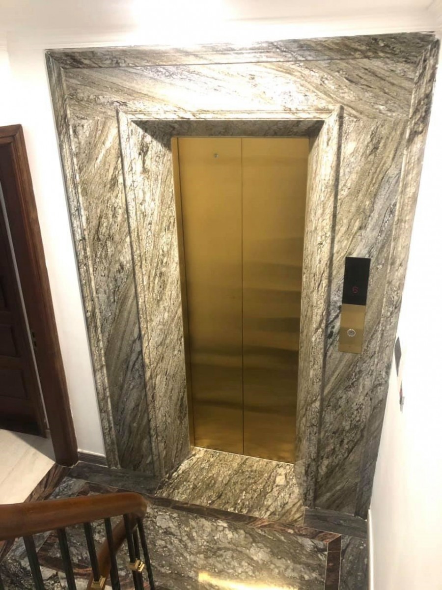 Bán nhà Khúc Thừa Dụ Cầu Giấy, 6 tầng 54 m2, thang máy, giá…