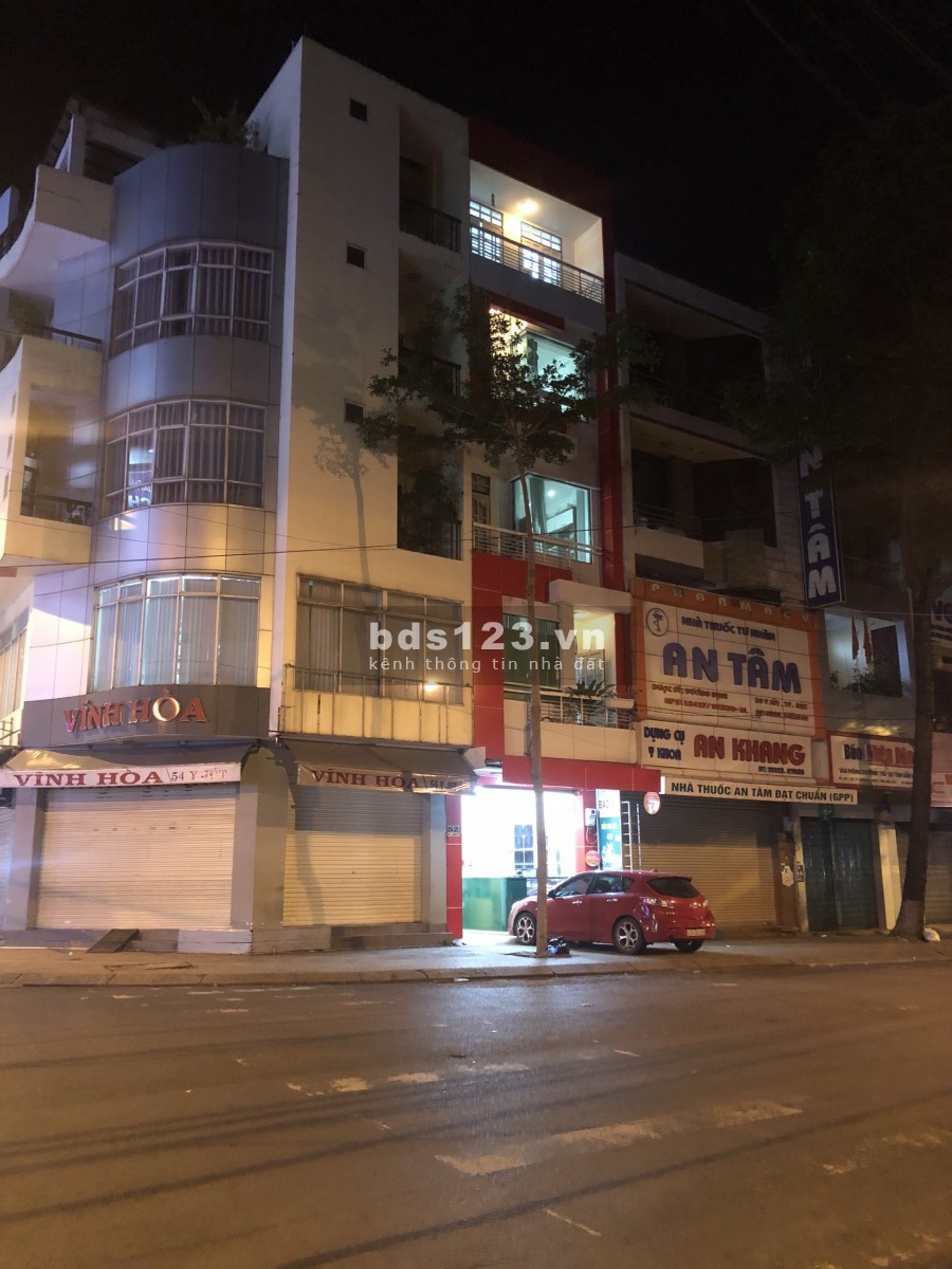 Bán nhà 5 tầng mặt tiền đường lớn, ngay trung tâm, liên hệ xem nhà 0972782808