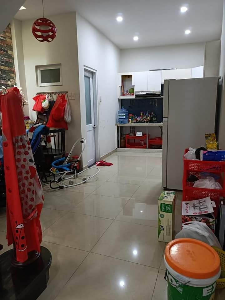 Bán nhà nguyên căn Quận Phú Nhuận Phan Xích Long giá bán 8 tỷ hẻm xe hơi, nhà nở hậu