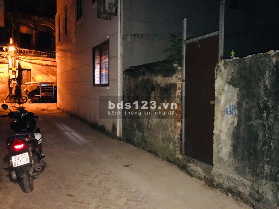 Bán Đất Ngô Gia Tự, khu phân lô, ô tô vào nhà, kinh doanh, giá bán 2.2 tỷ, sổ chính chủ