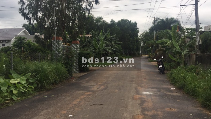 Đất nền xã Hoà Long ngay Quốc Lộ 56, đường rộng 10 làng xe chạy chỉ 11 triệu/m2, sổ sẵn