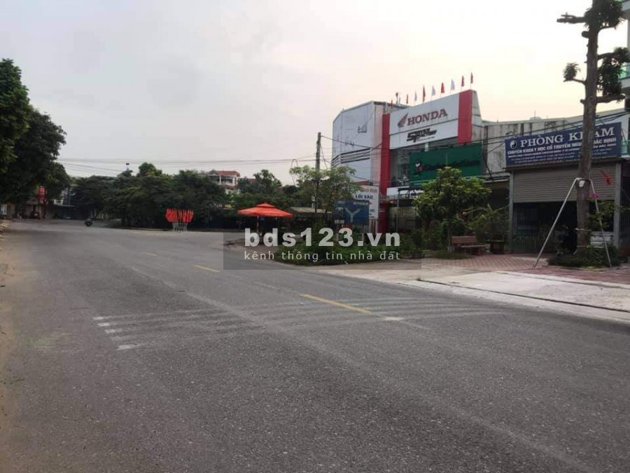 Bán nhà 3 tầng (Mặt đường QL 32C) tại khu 1, CẦU BƯỞI, Thị trấn Hùng Sơn, Huyện Lâm Thao, Phú Thọ