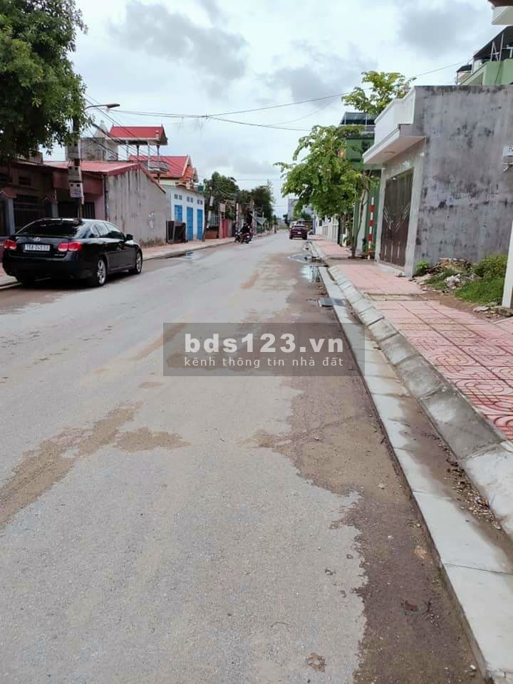 Bán lô đất chính chủ diện tích 100m2 đất mặt đường dốc chợ Vĩnh Khê, An Đồng