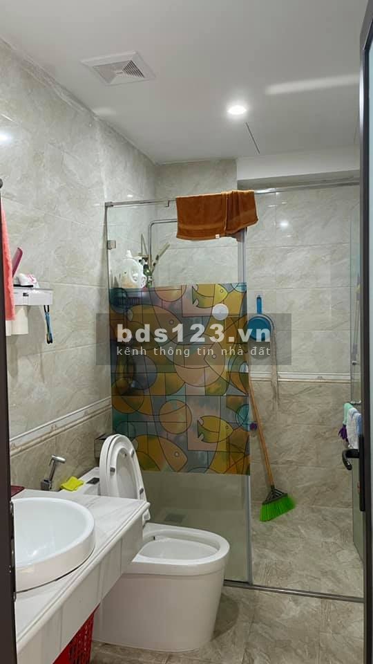 Trung tâm Hoàng Mai ô tô tránh có gara, kinh doanh sầm uất, liên hệ 0973357014