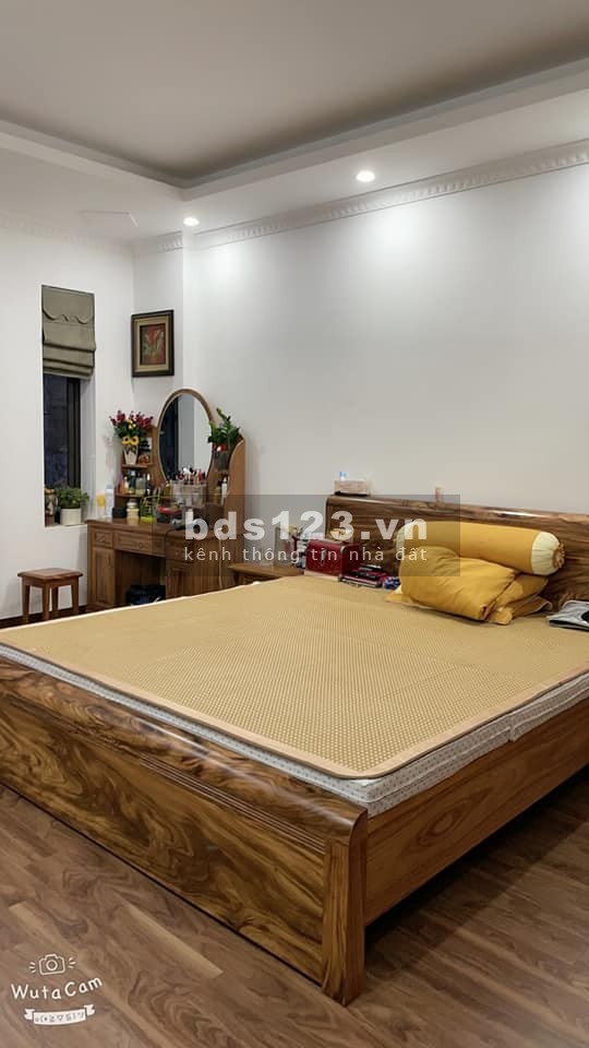 Trung tâm Hoàng Mai ô tô tránh có gara, kinh doanh sầm uất, liên hệ 0973357014