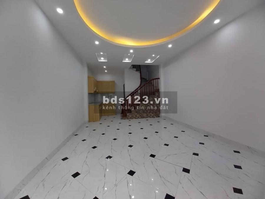 Bán nhà Tả Thanh Oai, sân vườn rộng rãi, diện tích sử dụng 70.4m2, 4 tầng, giá 2.35 tỷ