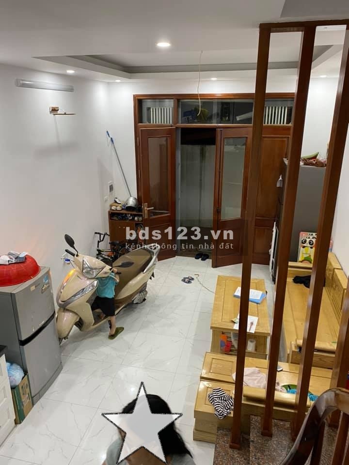 Bán nhà nguyên căn tại trung tâm Xuân Đỉnh, diện tích 36m2, 4 tầng, giá chỉ 2.2 tỷ