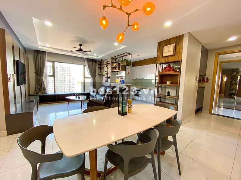 Bán tòa căn hộ cho thuê mặt phố Dịch Vọng Hậu 38 căn Studio & Apartment giá 105 tỷ