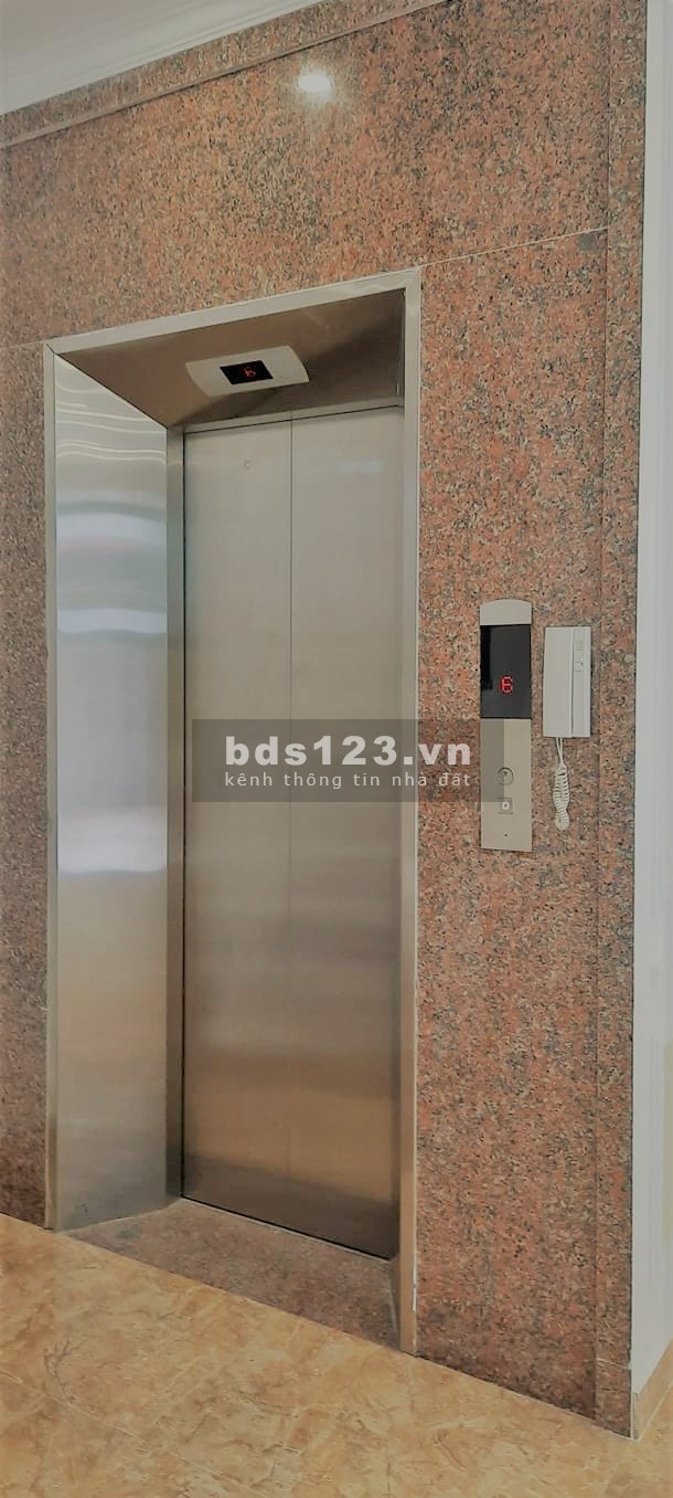 Lô góc gara ô tô 7 tầng thang máy Phùng Chí Kiên mặt tiền 4.7m, kinh doanh khủng