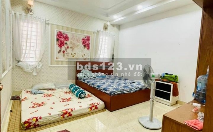 Bán nhà đẹp bao rộng đường Phạm Văn Bạch, Quận Tân Bình, dt 58m2, 2 tầng giá hời