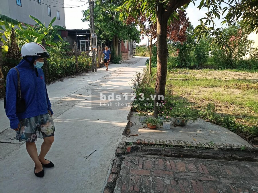 Bán nhanh lô đất rộng 60m2 giá chỉ 1,05 tỷ, tổ dân phố số 10 Quang Minh, huyện Mê Linh