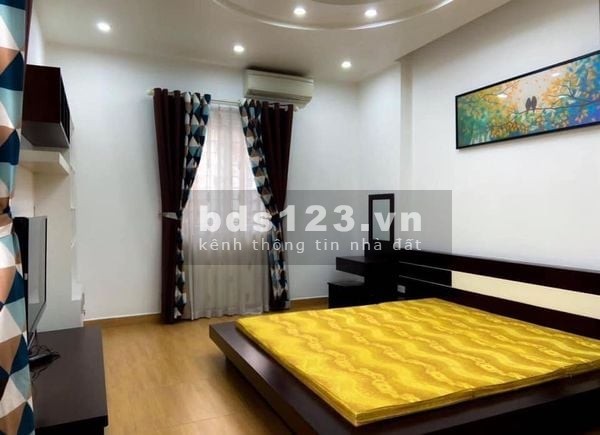 Bán nhà Văn Hương, giá bán 2.6 tỷ, diện tích sử dụng 32m2, đúc kiên cố 4 tầng, phố Tôn Đức Thắng