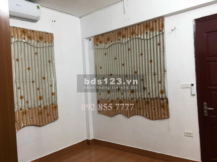 Bán nhà dân xây 4 tầng, diện tích 48m2 phố Nguyễn Văn Cừ, Long Biên. Giá đầu tư