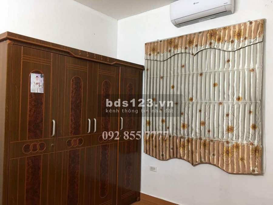 Bán nhà dân xây 4 tầng, diện tích 48m2 phố Nguyễn Văn Cừ, Long Biên. Giá đầu tư