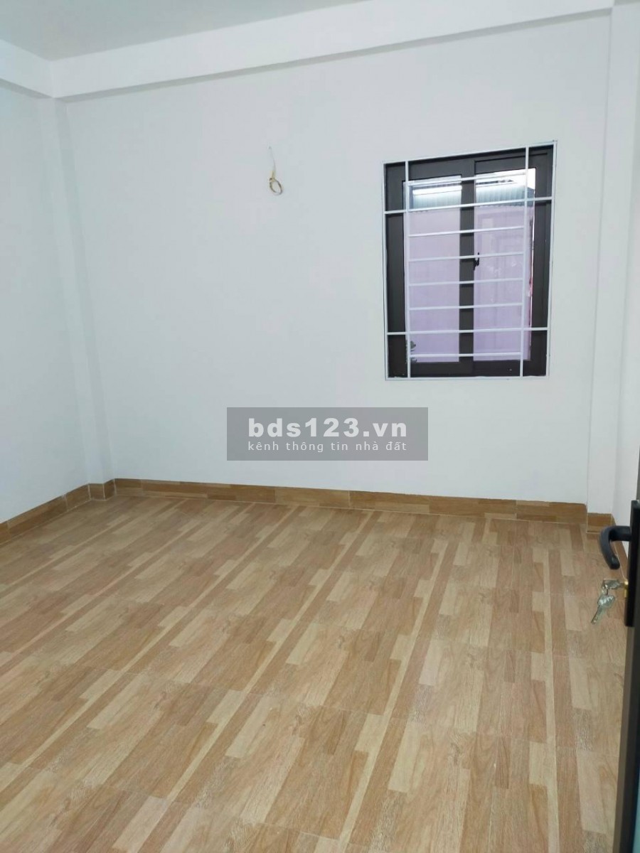 Gấp! Bán nhà Dương Quảng Hàm, Cầu Giấy, 48m2× 5 tầng,ô tô, chỉ 4.1tỷ. 0965892938