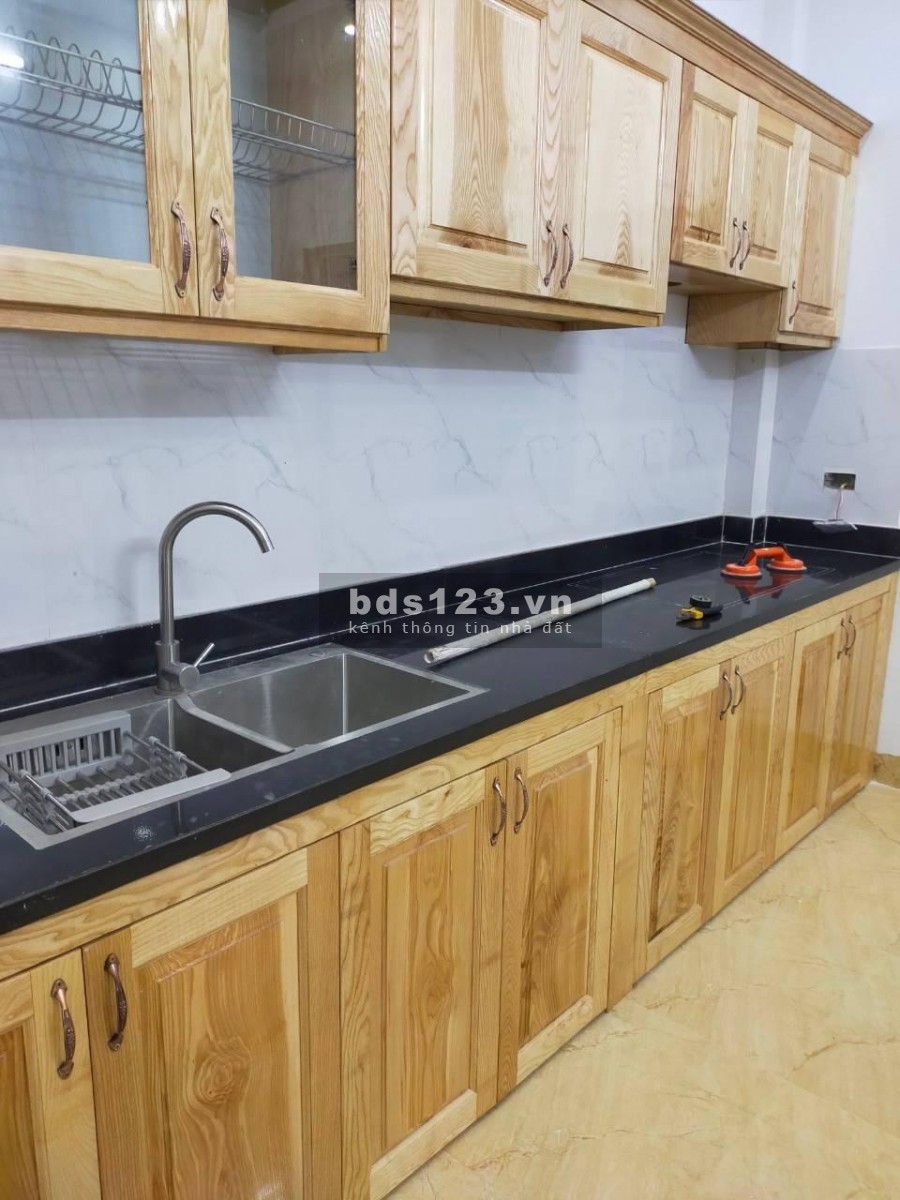 Gấp! Bán nhà Dương Quảng Hàm, Cầu Giấy, 48m2× 5 tầng,ô tô, chỉ 4.1tỷ. 0965892938