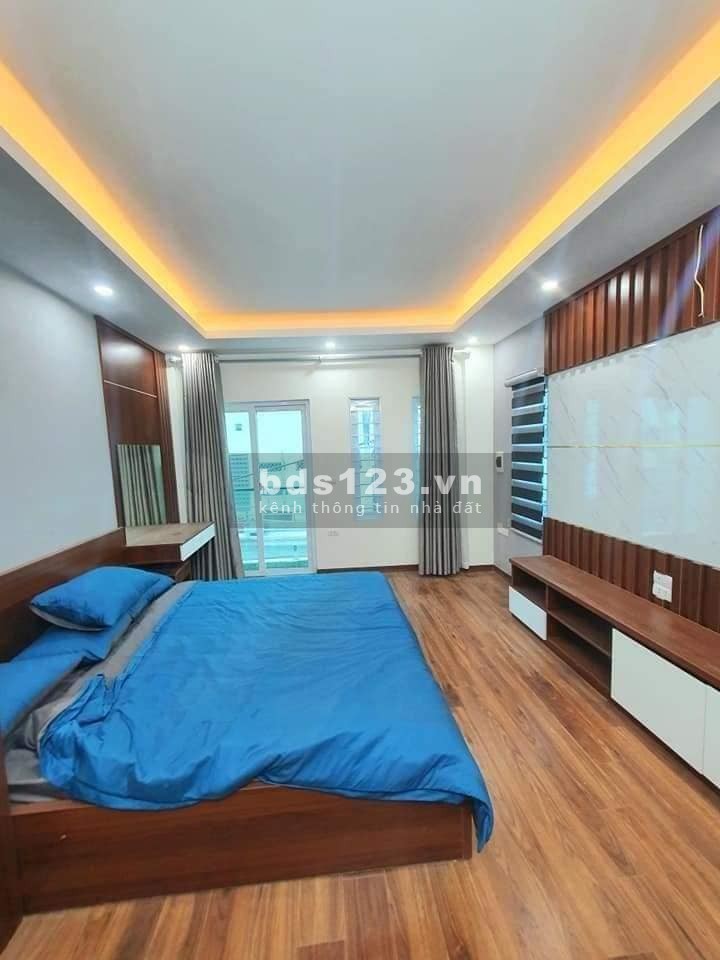 Bán Nhà Thụy Khuê, gần Hồ Tây, 5 tầng Ở sướng, diện tích sử dụng 30m2, giá 2,95 tỷ