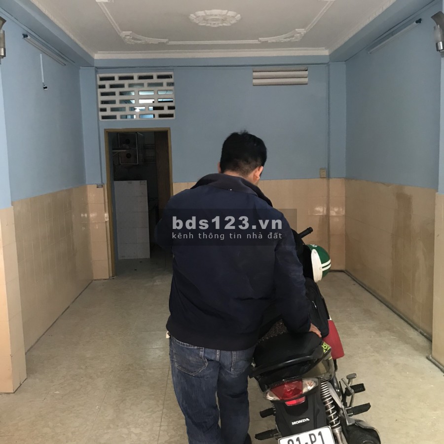 Cần bán nhà chính chủ ở trên 10 năm hẻm 490/ đường Hương Lộ 2, Q.Bình Tân. gần ngã tư 4 xã