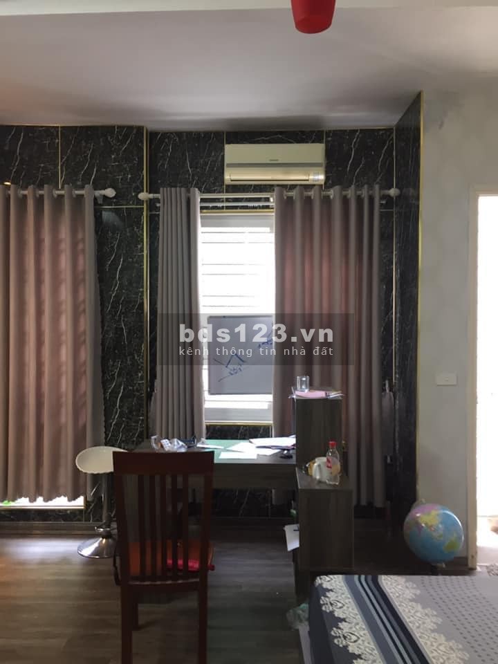 Bán nhà nguyên căn đẹp phân lô Quận Cầu Giấy, ô tô đỗ cửa nội thất xịn, phố Dương Quảng Hàm